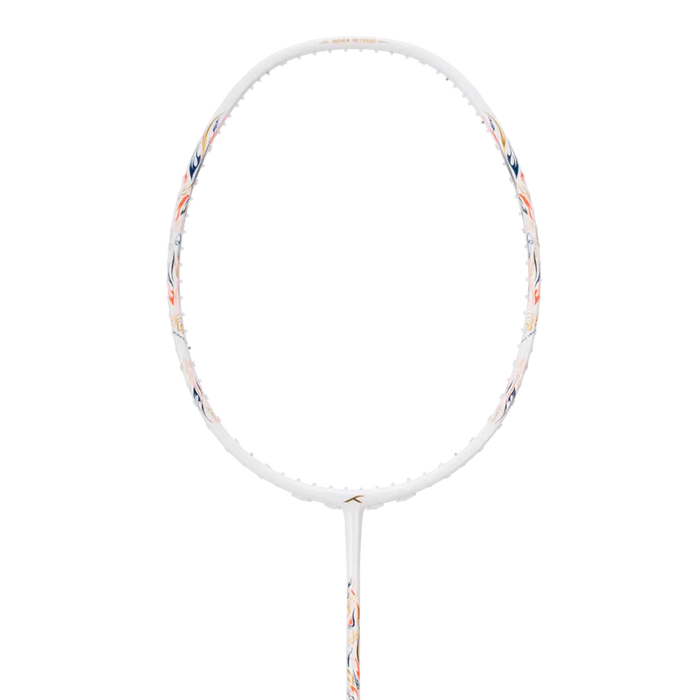 HNDRD Battle 900 Badminton Racket on sale at Badminton Warehouse